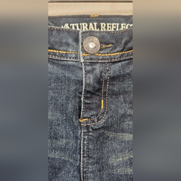 Natural Reflections Women's Jean Shorts Embellished Camo Pockets Size 2 NEW - Picture 3 of 14